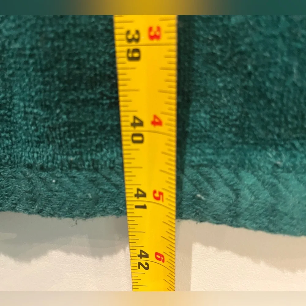 Vintage floral pink embroidered “Greetings” Dark Green holiday bath towel.